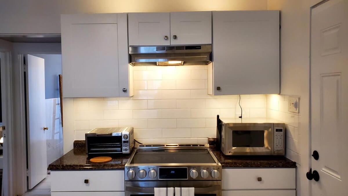 The Blue Sapphire 2Br 2 King Beds & Ample Backyard Apartment Bridgeport Exterior photo