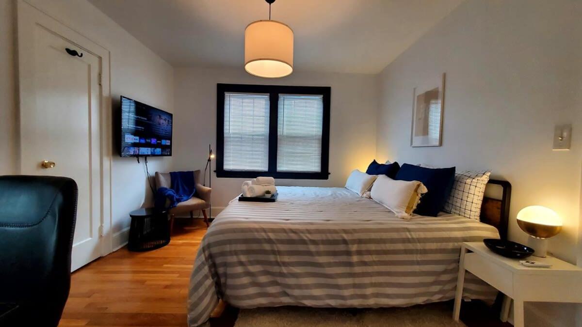 The Blue Sapphire 2Br 2 King Beds & Ample Backyard Apartment Bridgeport Exterior photo