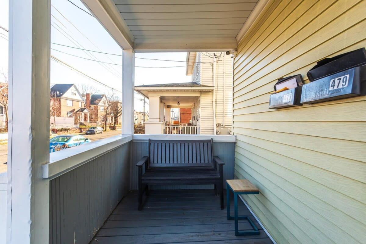 The Blue Sapphire 2Br 2 King Beds & Ample Backyard Apartment Bridgeport Exterior photo