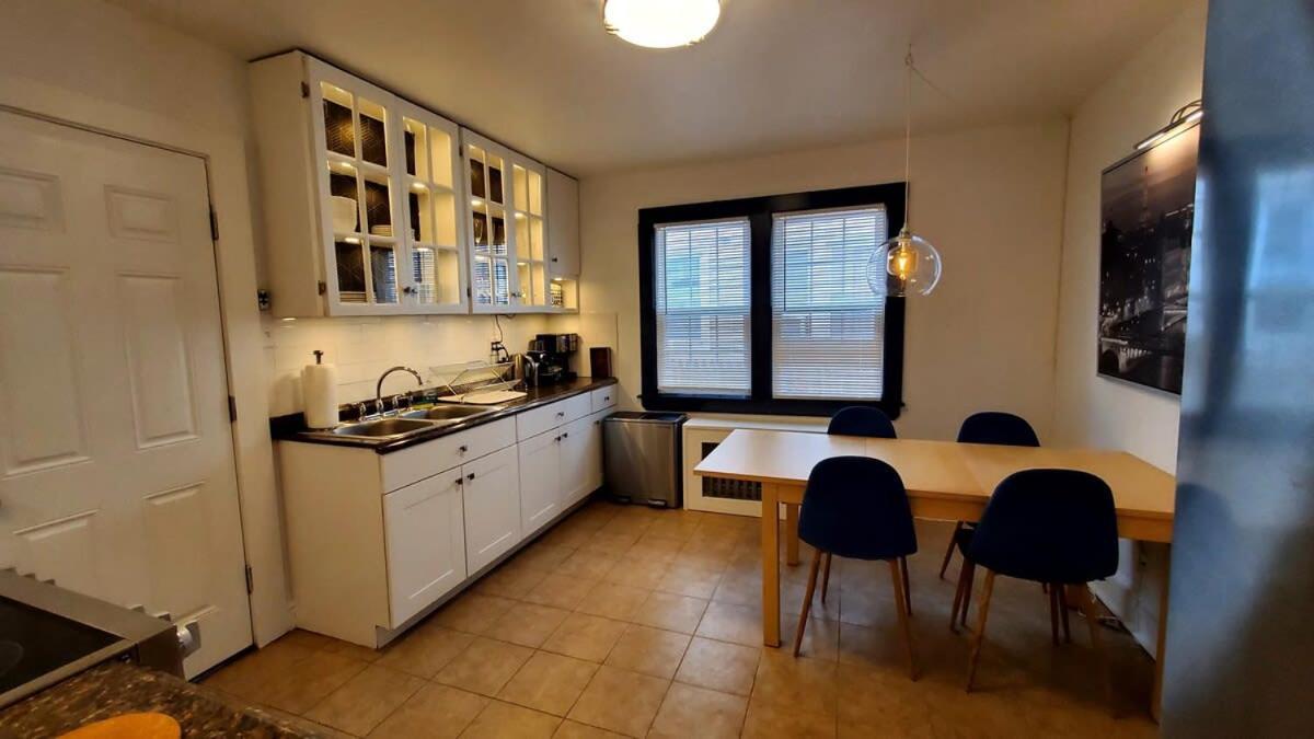 The Blue Sapphire 2Br 2 King Beds & Ample Backyard Apartment Bridgeport Exterior photo