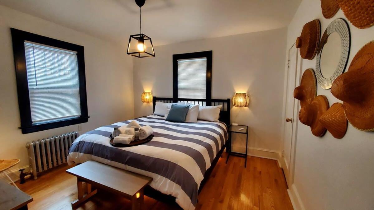 The Blue Sapphire 2Br 2 King Beds & Ample Backyard Apartment Bridgeport Exterior photo