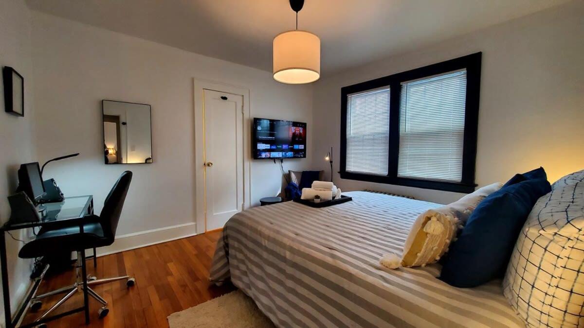 The Blue Sapphire 2Br 2 King Beds & Ample Backyard Apartment Bridgeport Exterior photo