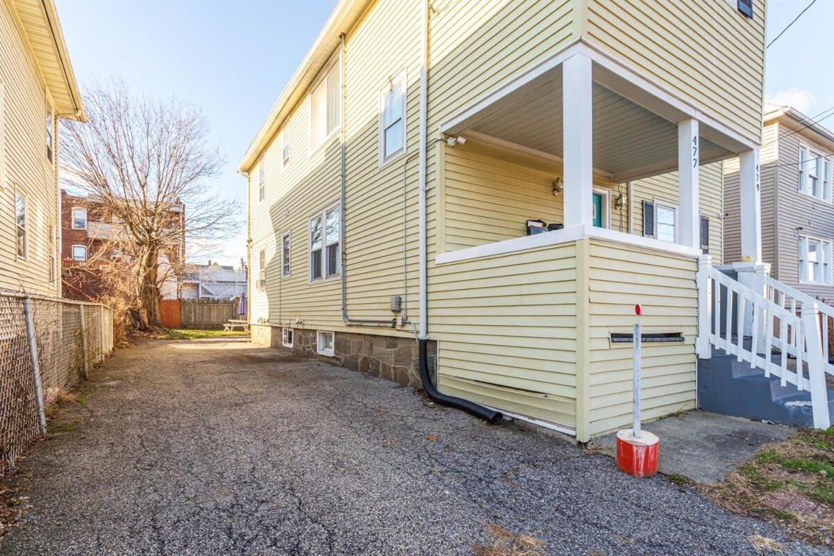 The Blue Sapphire 2Br 2 King Beds & Ample Backyard Apartment Bridgeport Exterior photo