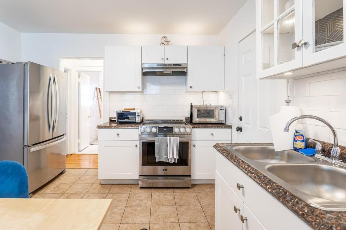 The Blue Sapphire 2Br 2 King Beds & Ample Backyard Apartment Bridgeport Exterior photo