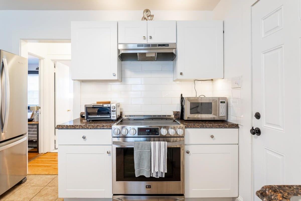 The Blue Sapphire 2Br 2 King Beds & Ample Backyard Apartment Bridgeport Exterior photo