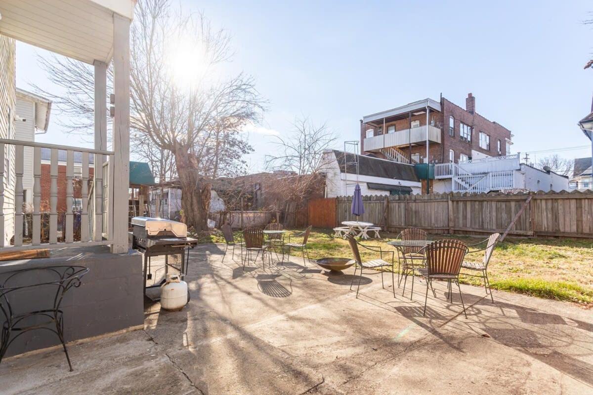 The Blue Sapphire 2Br 2 King Beds & Ample Backyard Apartment Bridgeport Exterior photo